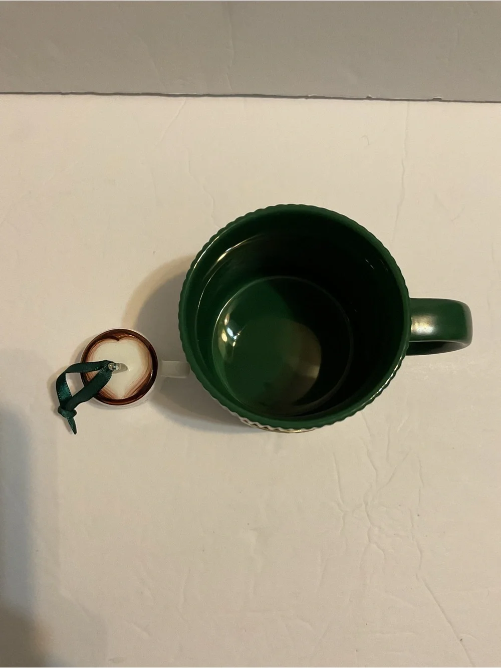 Starbucks Limited Ed 14oz Ribbed Mug w/ Gold Siren Medallion Cup & Latte Charm